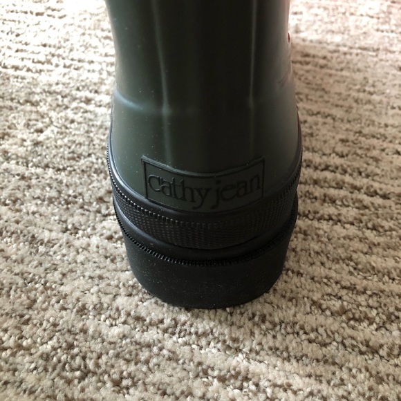 “Kathy Jean” Green Over Calf Rubber Boots - Picture 10 of 10